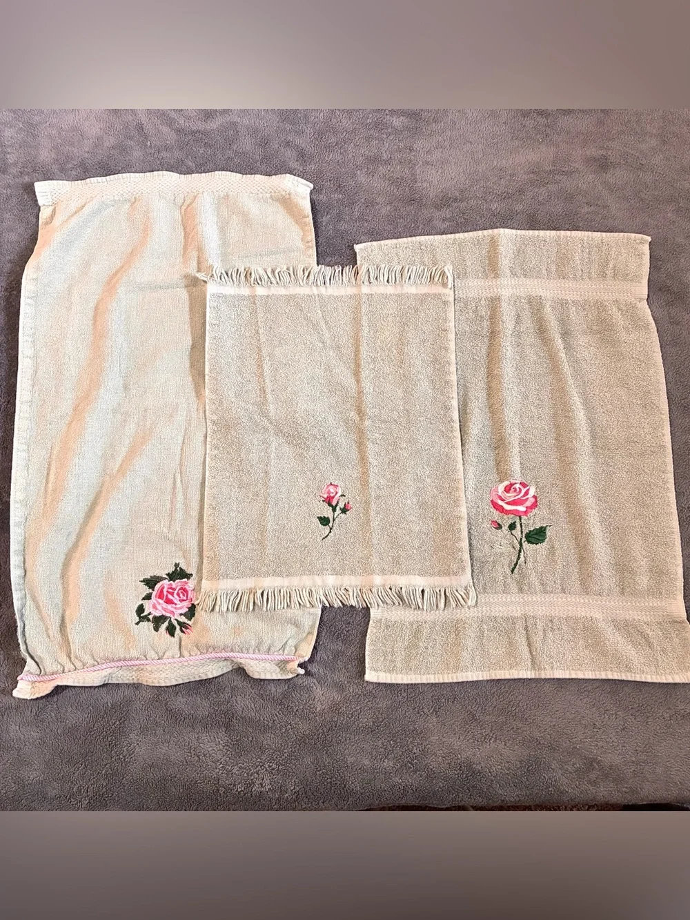 Vintage Towel Set Lot of 3 Embroidered Pink Rose Sage Green Hand Towels